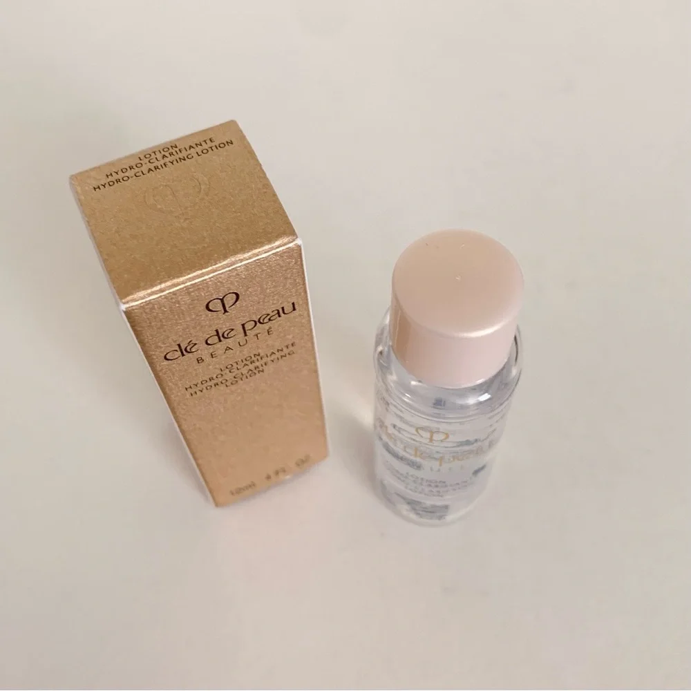 Cle de peau hydrating lotion